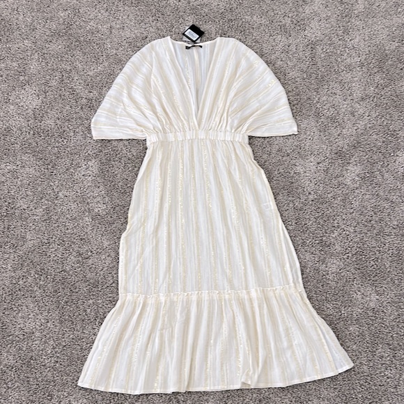 America & Beyond golend stripe coverup maxi dress. Size: Medium. NWT. - Picture 1 of 5